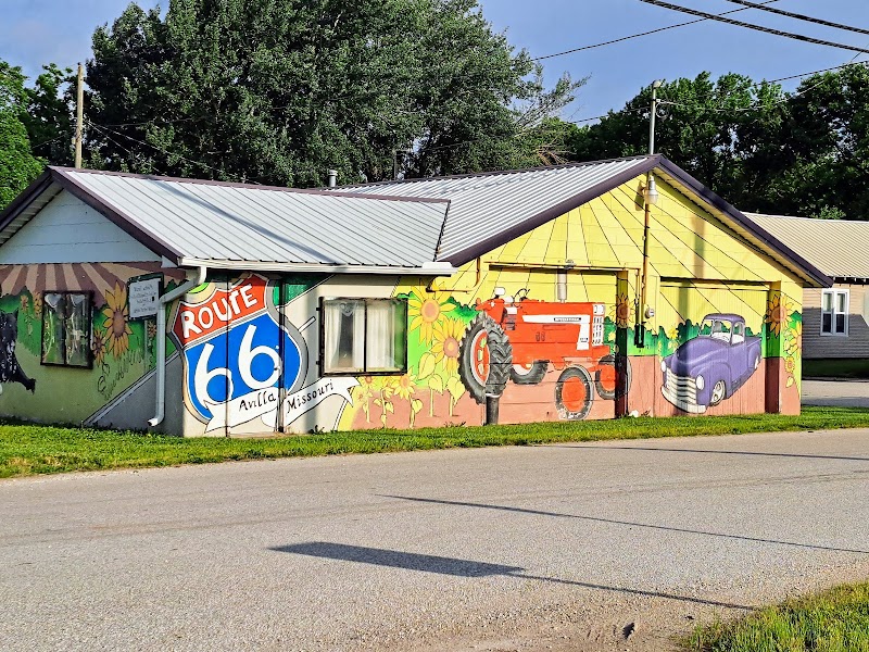 Bernies Bar & Grill in Avilla, Missouri