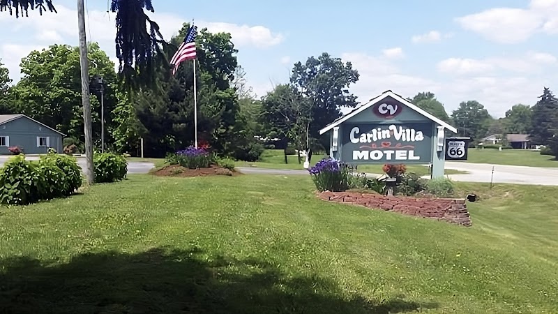 Carlin Villa Motel in Carlinville, Illinois