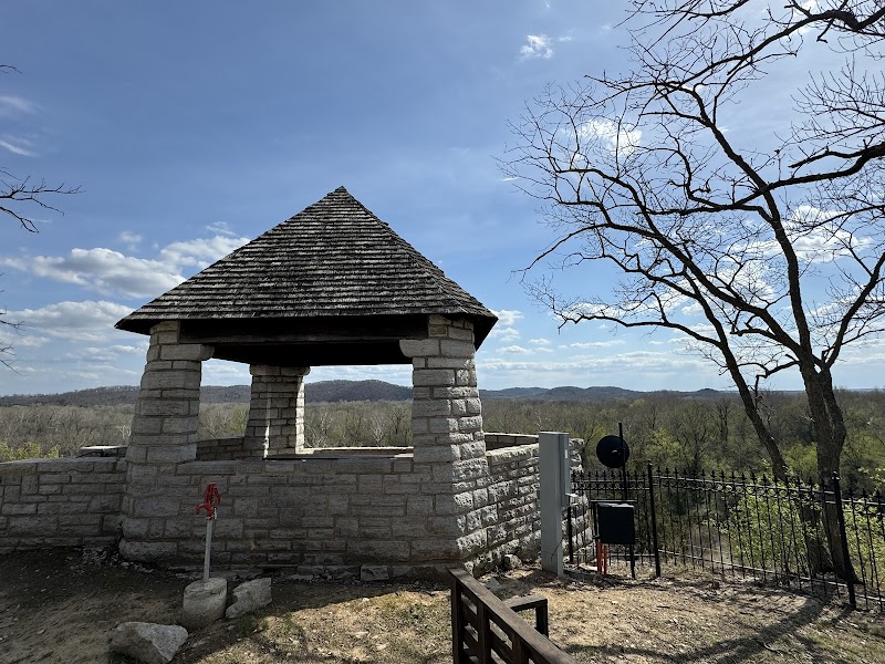 Jensen Point Overlook in Pacific, Missouri