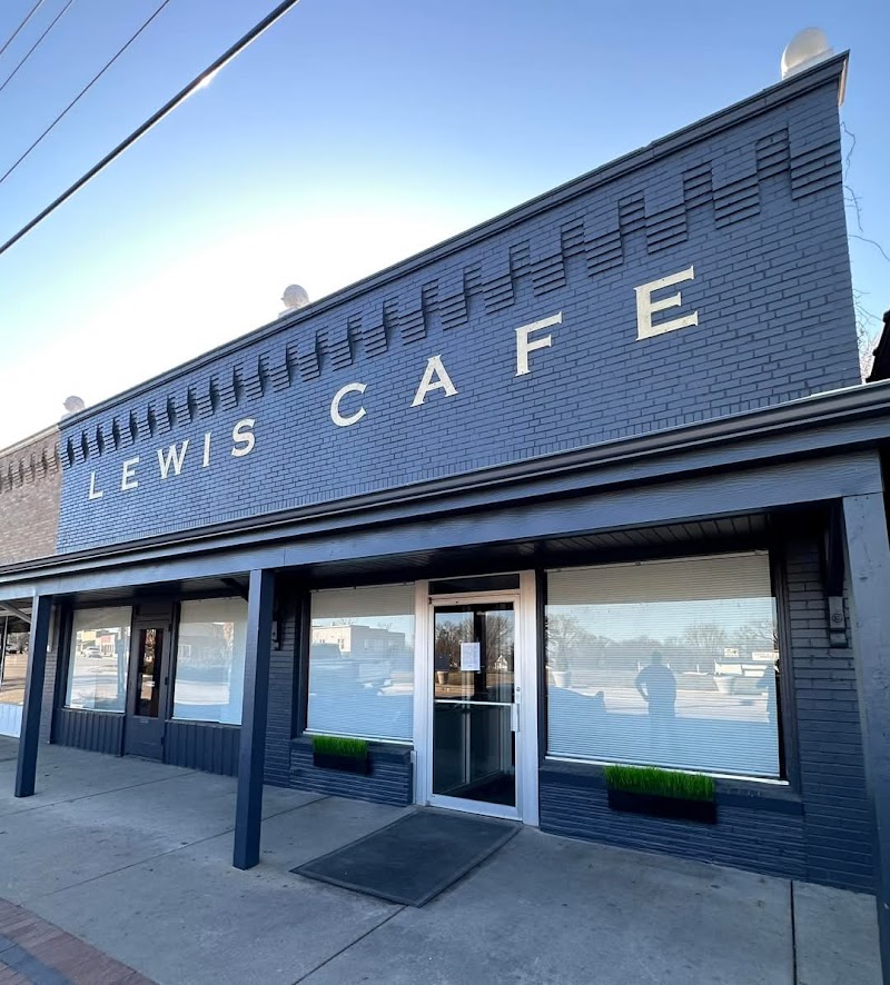 Lewis Cafe in St Clair, Missouri