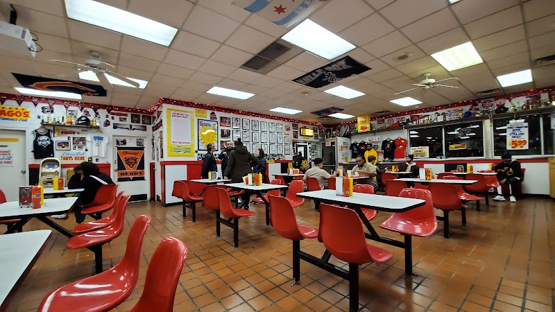Lu Lu’s Hot Dogs in Chicago, Illinois