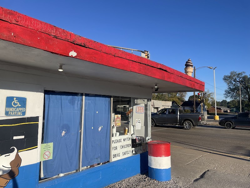 Mr Twist Ice Cream in Granite City, Illinois