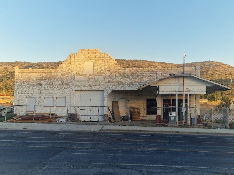 Osterman Gas Station in Peach Springs, Arizona