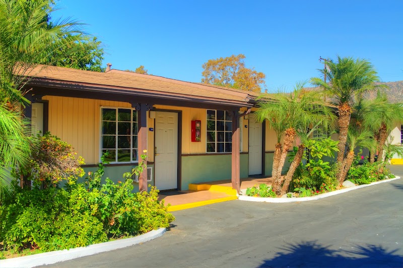 Palm Tropics Motel in Glendora, California