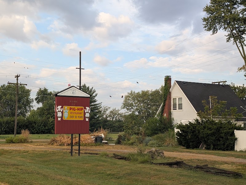 Pig Hip Restaurant Memorial in Broadwell, Illinois