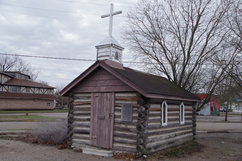 Route 66 Log Chapel in Lincoln, Illinois