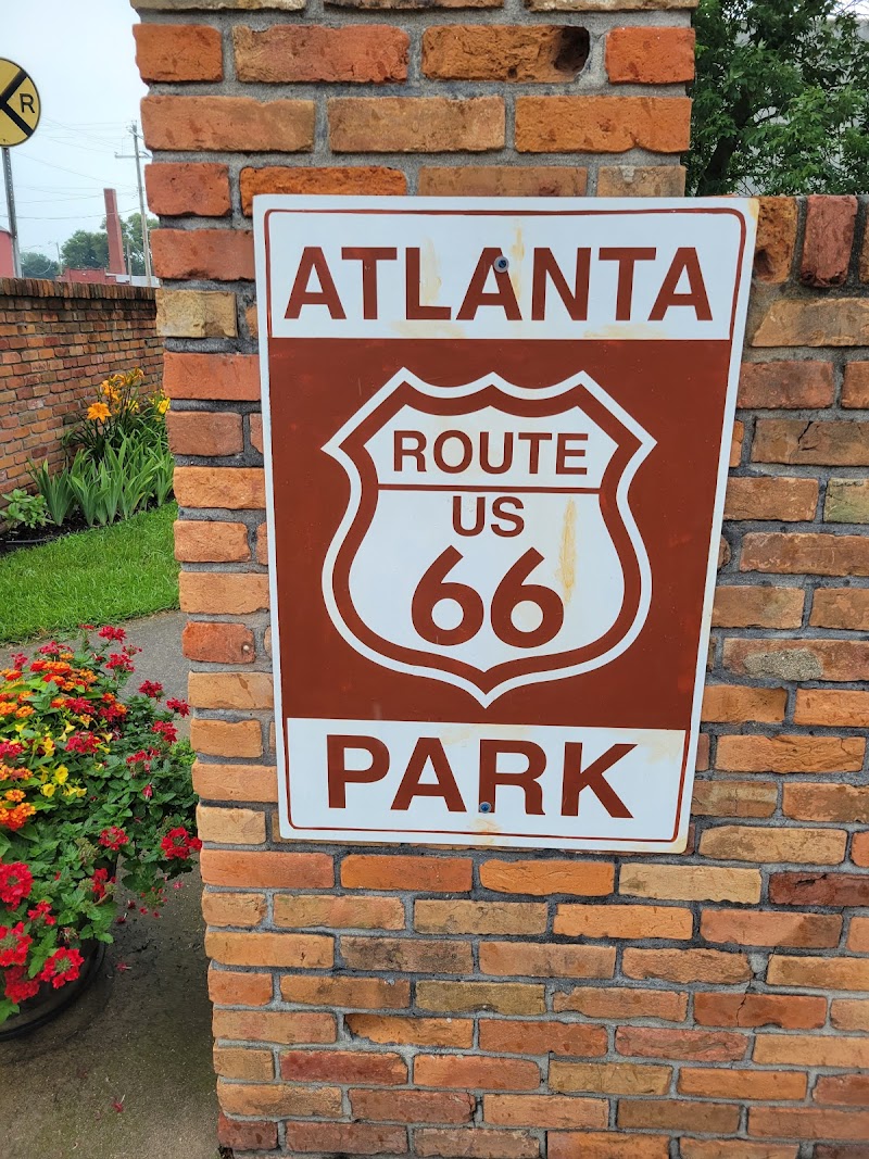 Route 66 Park & murals in Atlanta, Illinois