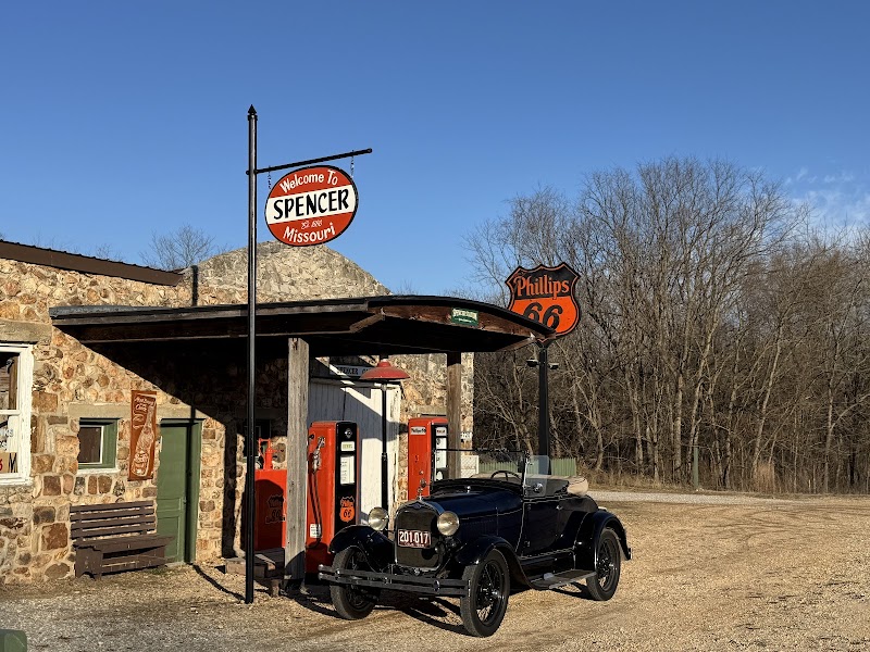Spencer’s Gas Station in Miller, Missouri