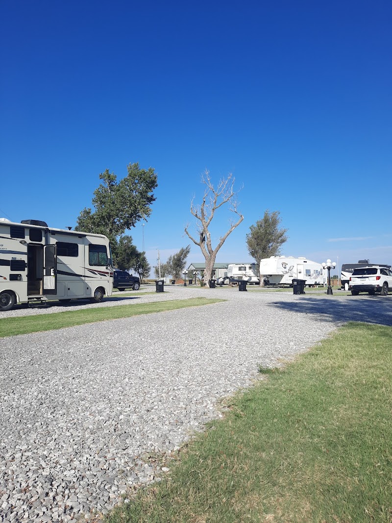 Territory Route 66 RV Park & Campgrounds in Bridgeport, Oklahoma