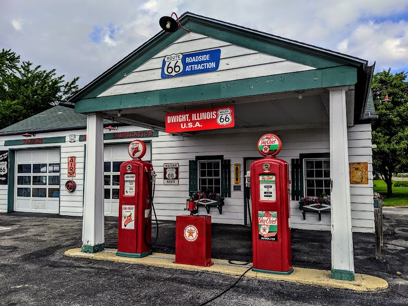 Ambler's Texaco Gas Station in Dwight, Illinois