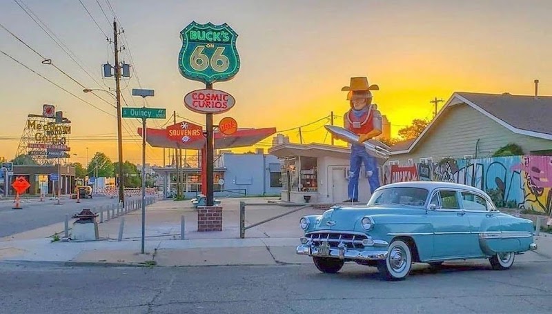 Buck Atom's Cosmic Curios on 66 in Tulsa, Oklahoma