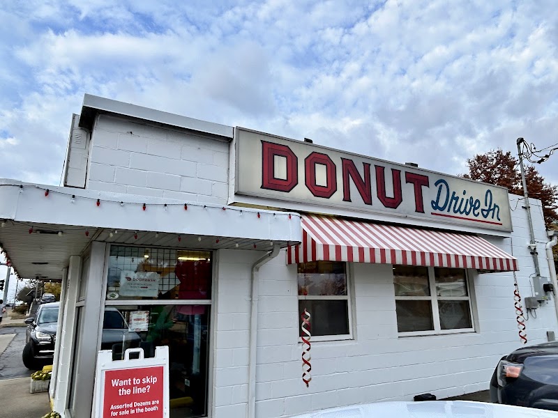 Donut Drive In in Saint Louis, Missouri